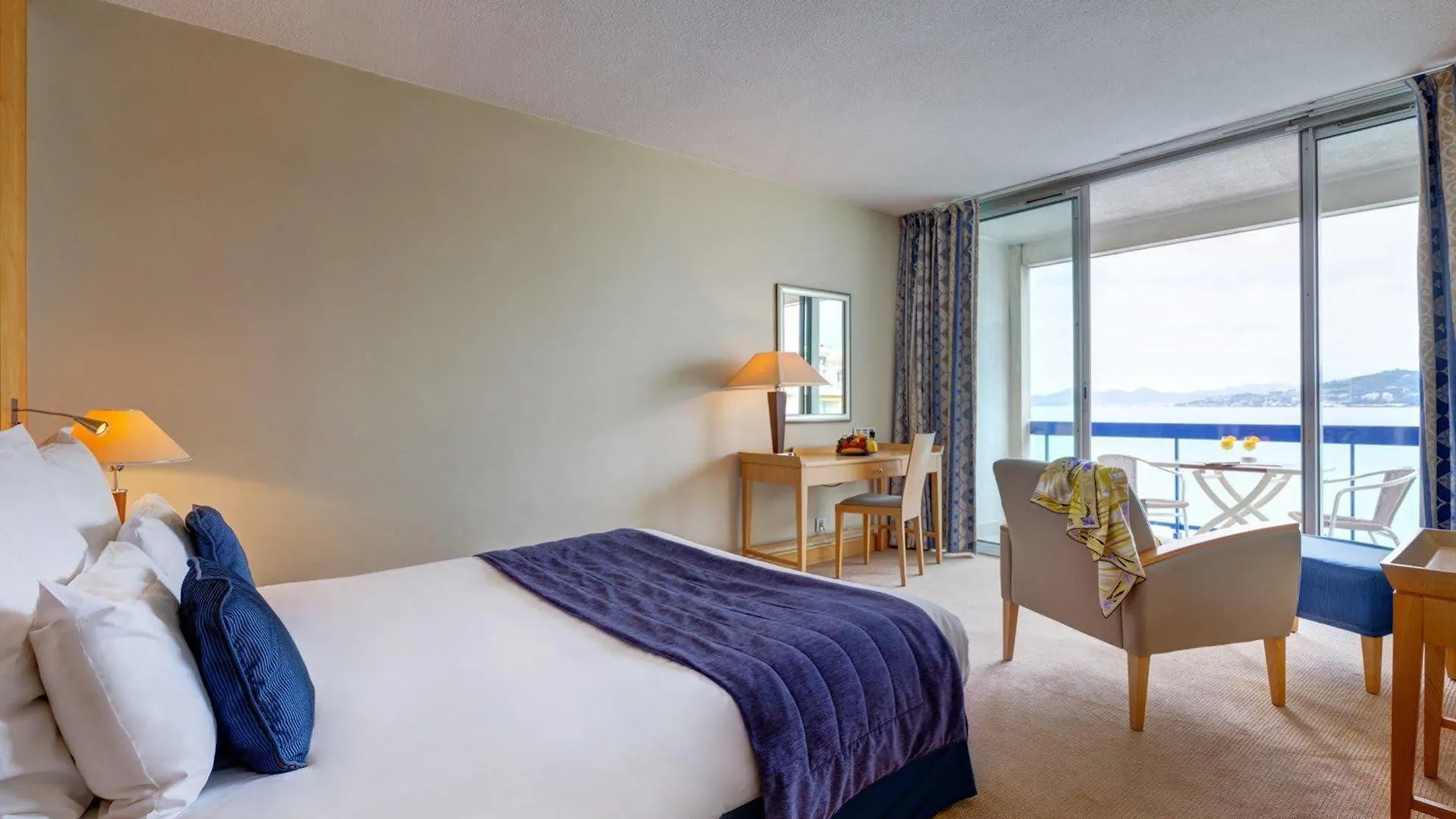 Garden Beach Hotel Juan-les-Pins 4*,  France